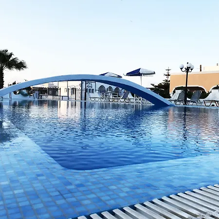 Ξενοδοχείο Lodos 2*