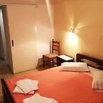 Lodos Hotel Karterádos