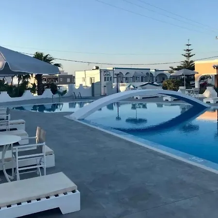 Lodos 2* Karterados (Santorini)