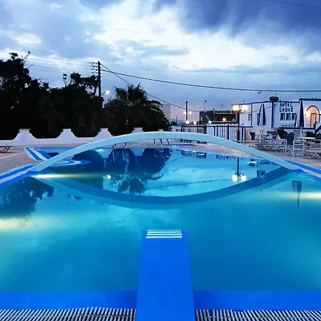 Hotel Lodos Karterados (Santorini)
