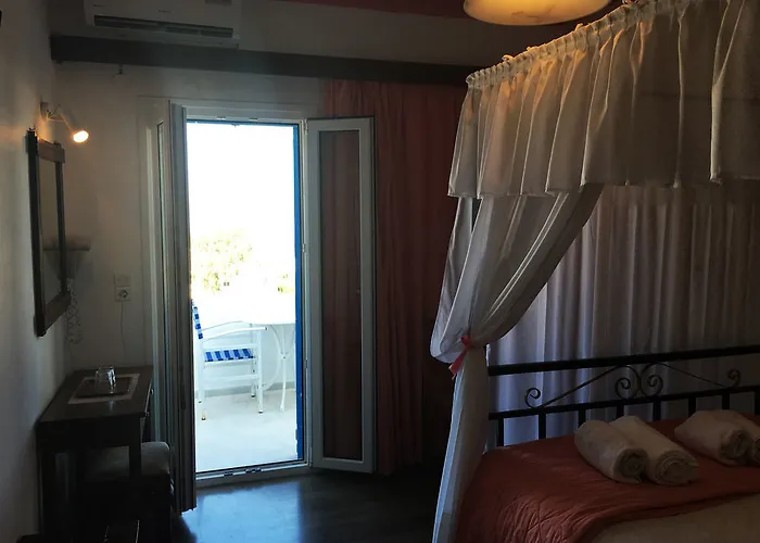 洛多斯酒店 2* 卡特瑞杜斯