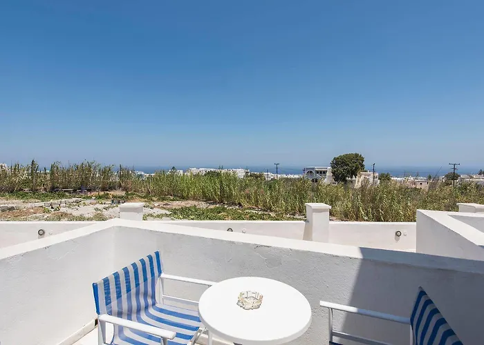 Lodos 2* Karterados (Santorini)