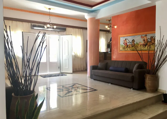 Lodos 2* Karterados (Santorini)