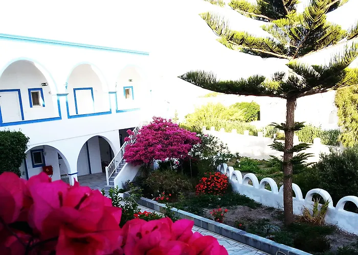 Lodos 2* Karterados (Santorini)